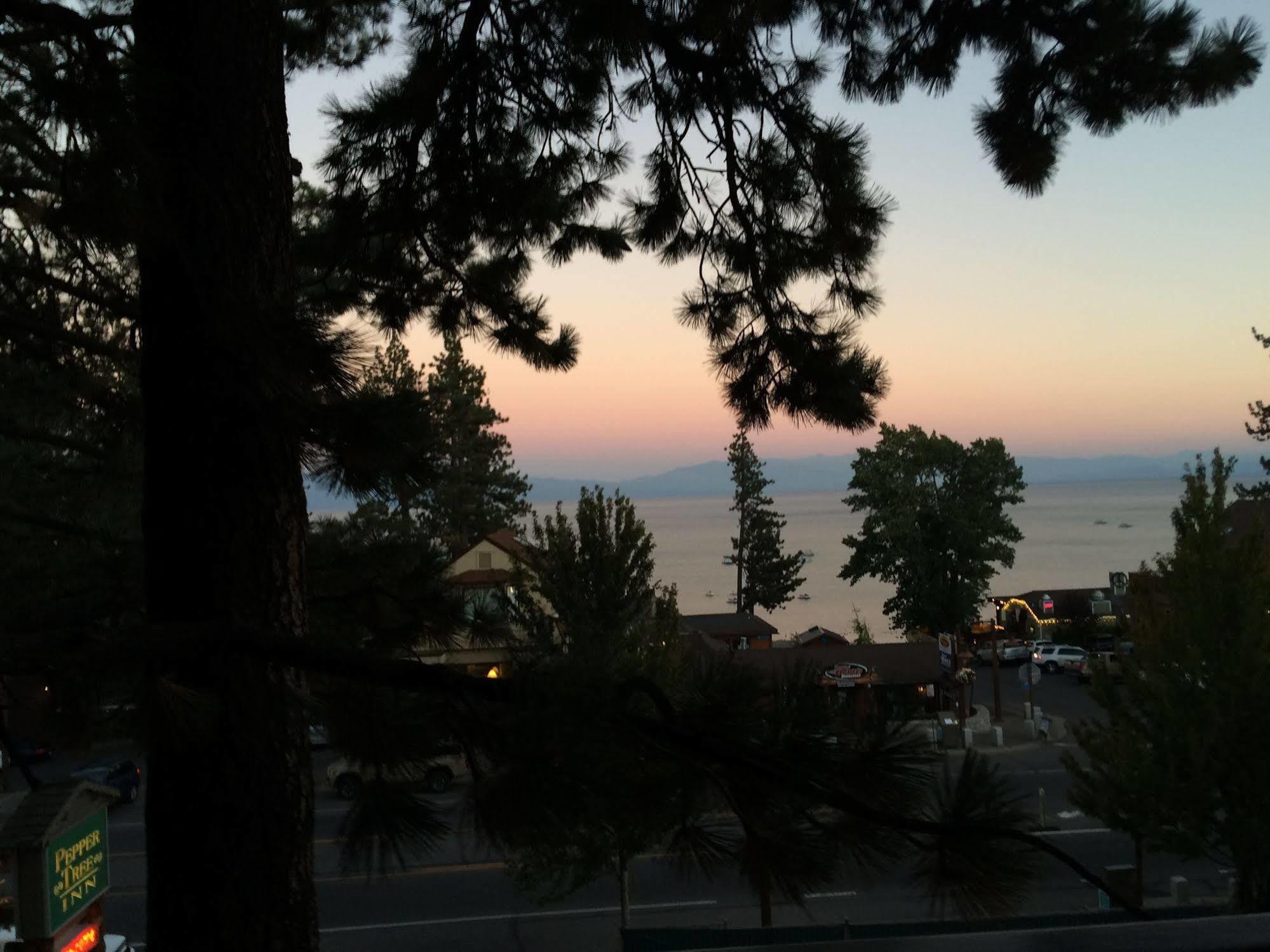Pepper Tree Inn Tahoe City Ngoại thất bức ảnh